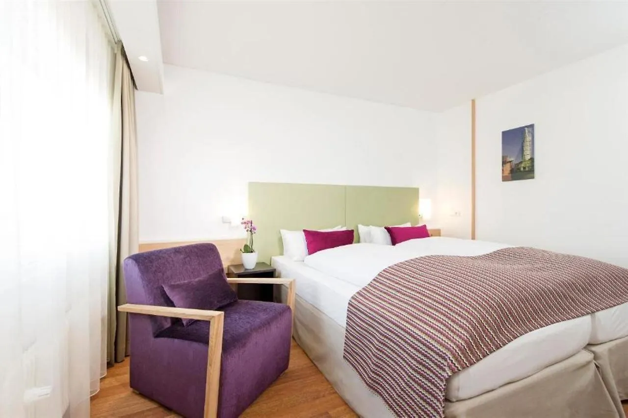 Good Morning+ Malmoe Hotel  Malmo